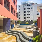 Flat Moderno, 2 Quartos Dentro De Hotel Famoso